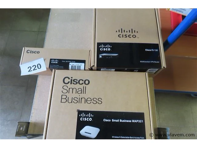 Cisco 3 stuks volgens foto - afbeelding 1 van  4