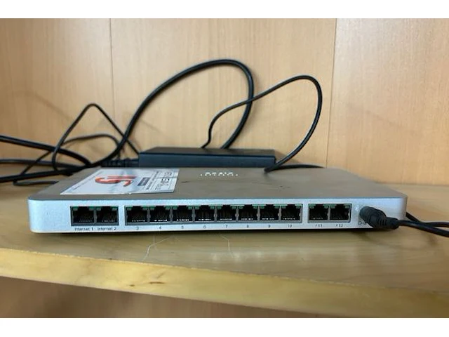 Cisco router - afbeelding 2 van  5