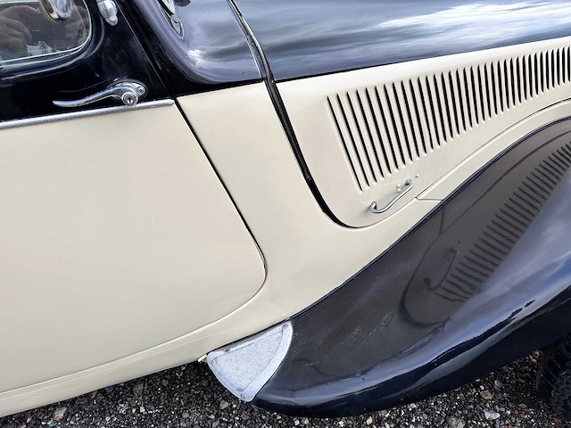 Citroen - 11cv - traction avant 11bl - oldtimer - afbeelding 21 van  49