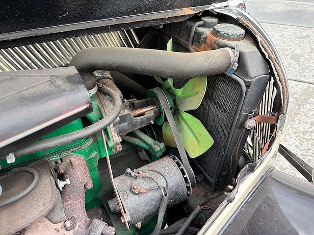 Citroen - 11cv - traction avant 11bl - oldtimer - afbeelding 30 van  49