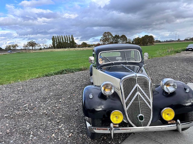 Citroen - 11cv - traction avant 11bl - oldtimer - afbeelding 23 van  49