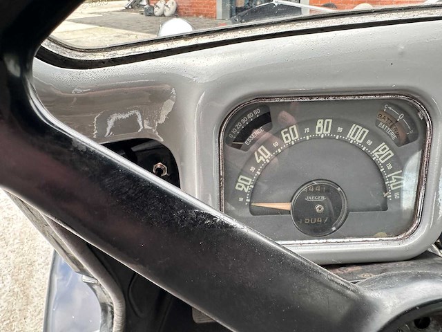 Citroen - 11cv - traction avant 11bl - oldtimer - afbeelding 42 van  49