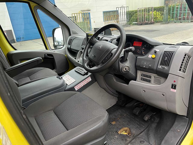 Citroen - 2010 - jumper - ambulance - personenauto - afbeelding 15 van  25