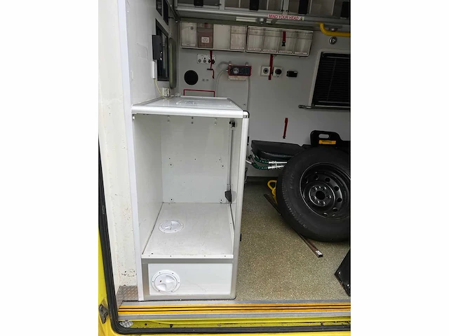 Citroen - 2010 - jumper - ambulance - personenauto - afbeelding 6 van  25