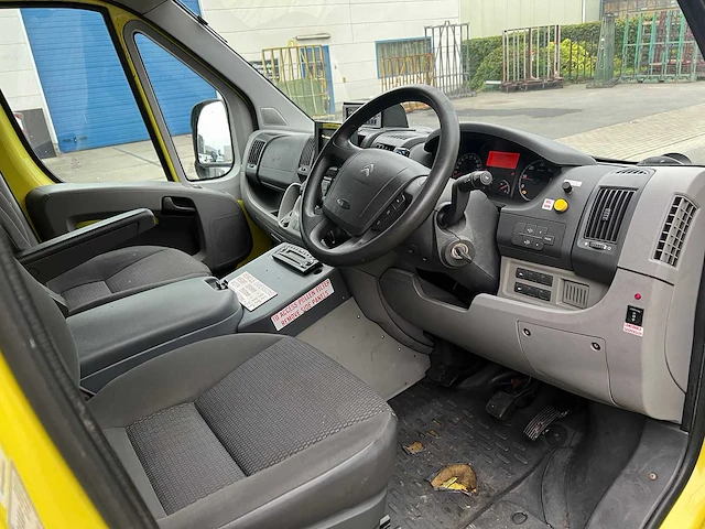Citroen - 2010 - jumper - ambulance - personenauto - afbeelding 15 van  25