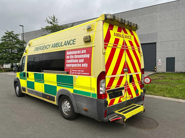 Citroen - 2010 - jumper - ambulance - personenauto - afbeelding 24 van  25