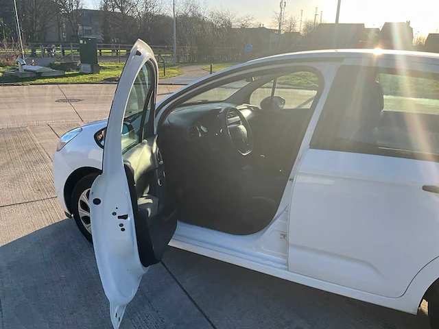 Citroën - 2014 - c3 - personenauto - afbeelding 2 van  20