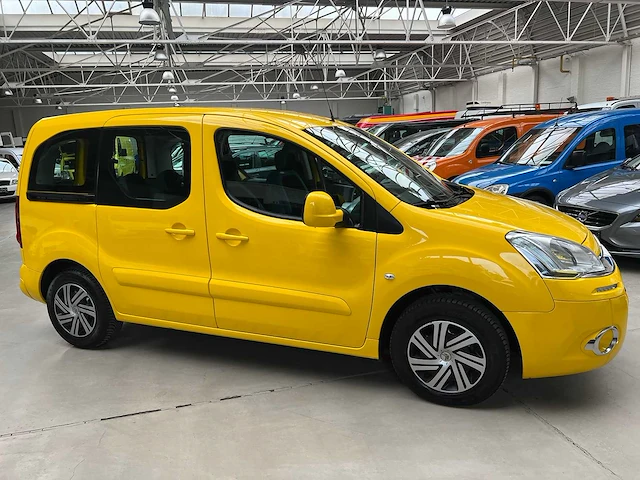 Citroen - berlingo - car - 19-06-2012 - afbeelding 5 van  30