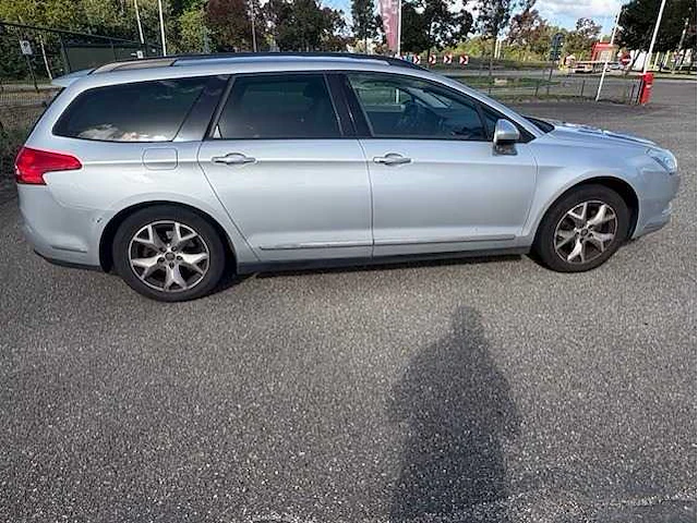 Citroen - c5 tourer - 2.0 16v l. business - car - 2009 - afbeelding 16 van  20