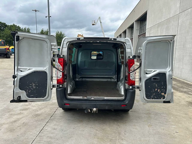 Citroen - jumpy - lichte vrachtwagen - afbeelding 32 van  50