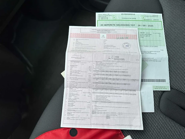 Citroen - jumpy - lichte vrachtwagen - afbeelding 46 van  50