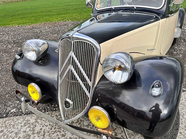 Citroen - traction avant 11bl - oldtimer - afbeelding 10 van  46