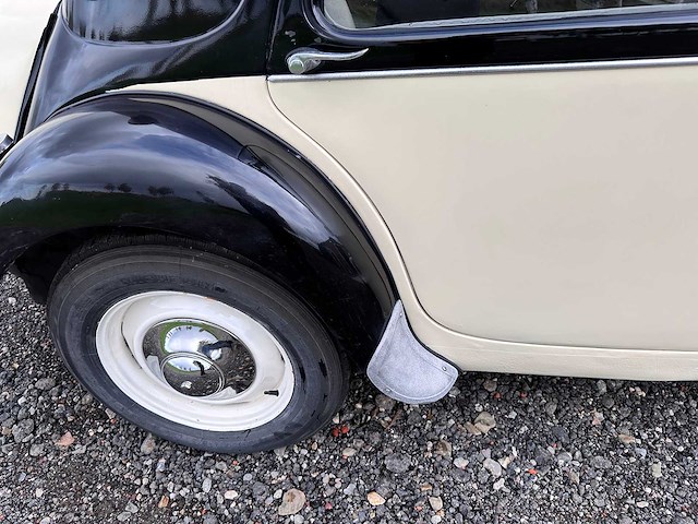 Citroen - traction avant 11bl - oldtimer - afbeelding 17 van  46