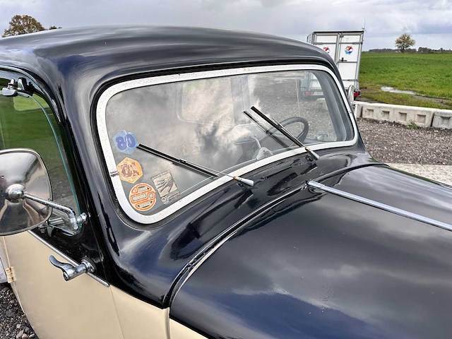 Citroen - traction avant 11bl - oldtimer - afbeelding 19 van  46