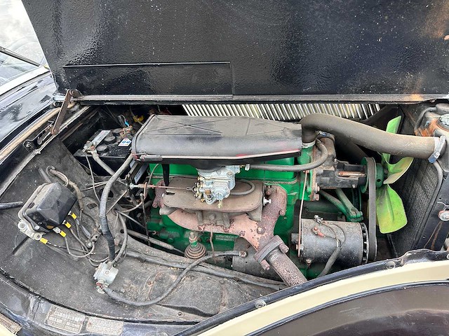 Citroen - traction avant 11bl - oldtimer - afbeelding 26 van  46