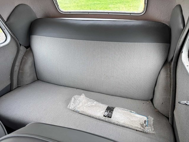 Citroen - traction avant 11bl - oldtimer - afbeelding 37 van  46