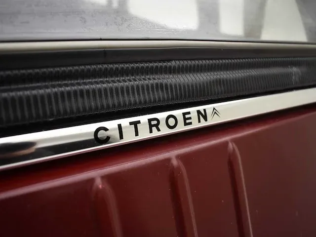 Citroen 2cv6 special - afbeelding 32 van  41