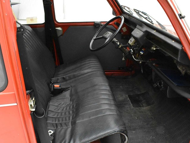 Citroen 2cv6 - afbeelding 30 van  48