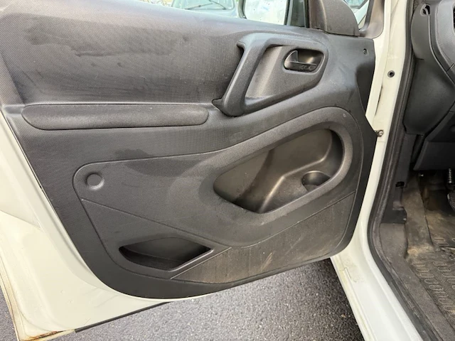 Citroen berlingo fourgon swb plc diesel 1.6 hdi court/kort pro,2010 - afbeelding 28 van  31