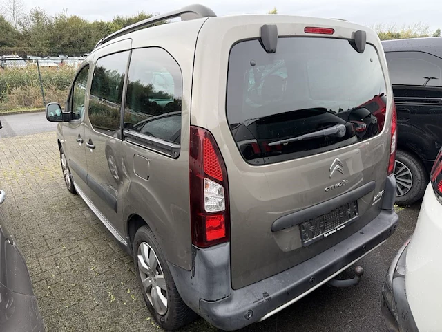 Citroen berlingo multispace xtr 1.6 bluehdi xtr,2017 - afbeelding 21 van  25
