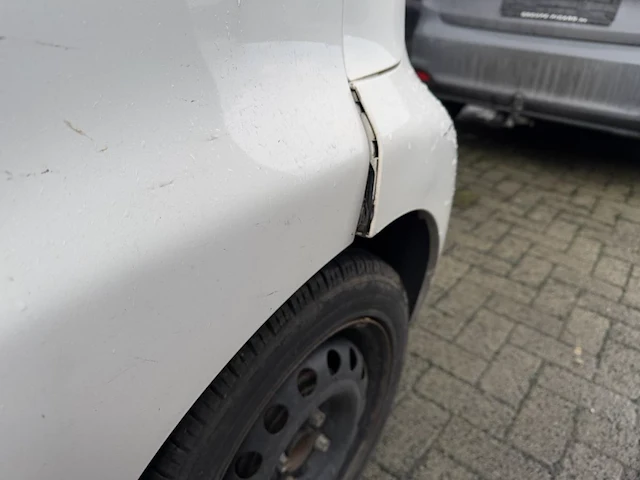 Citroen c1 1.0i attraction, 2013 - afbeelding 21 van  28
