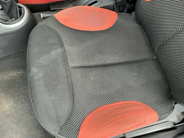 Citroën c2 uit 2005 - afbeelding 54 van  69