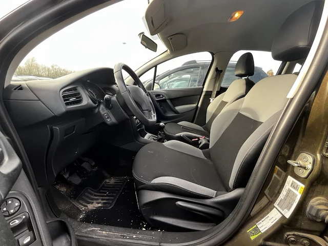 Citroen c3 1.0 vti attraction,2014 - afbeelding 6 van  28