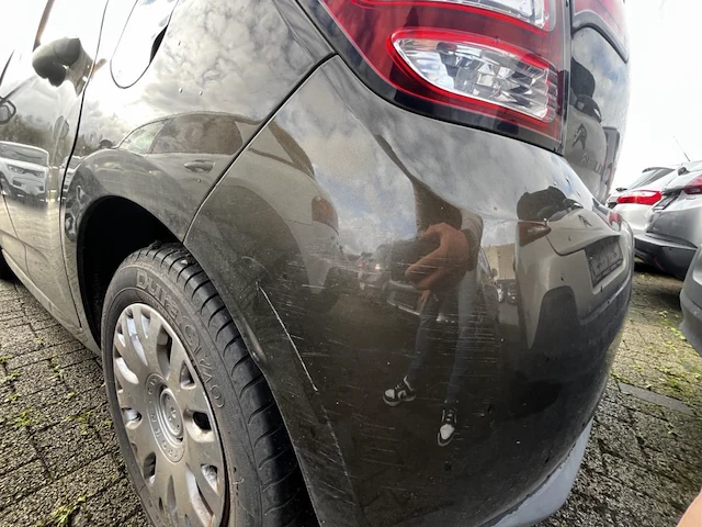 Citroen c3 1.0 vti attraction,2014 - afbeelding 18 van  28