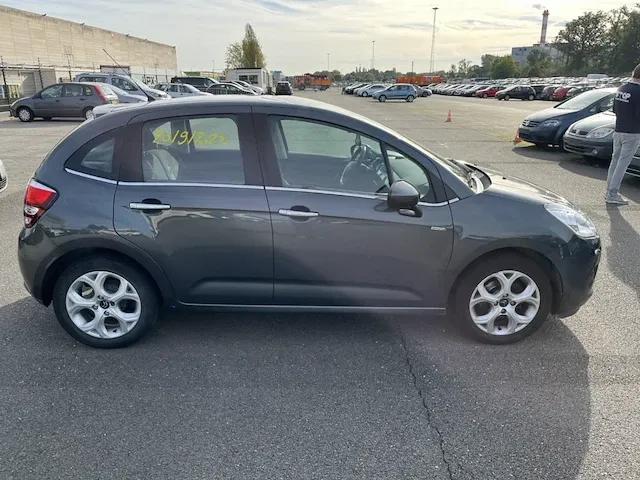 Citroen c3 1.2 puretech exclusive 82, 2015 - afbeelding 14 van  19