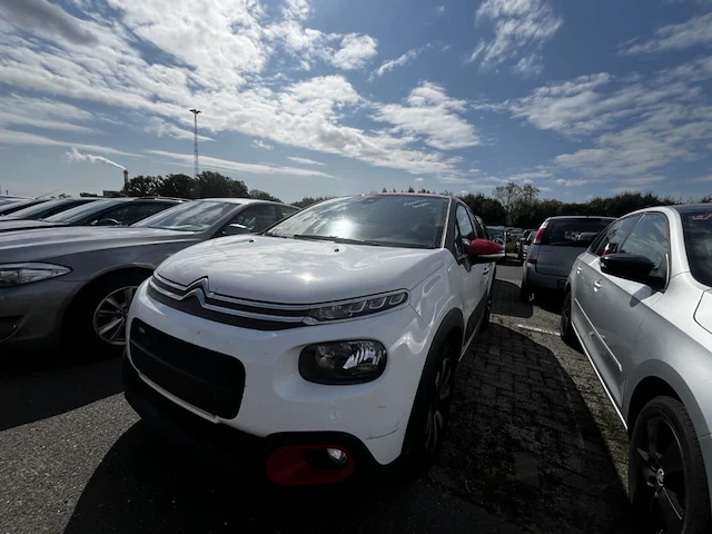 Citroen c3 1.2i puretech shine 82, 2017 - afbeelding 1 van  35