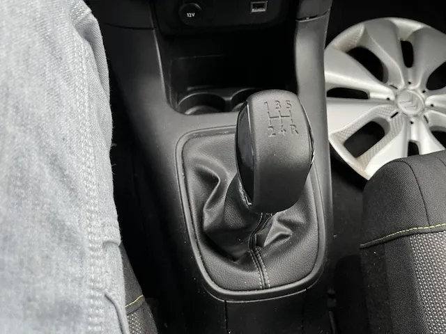 Citroen c3 1.2i puretech start s&s 83, 2020 - afbeelding 16 van  22