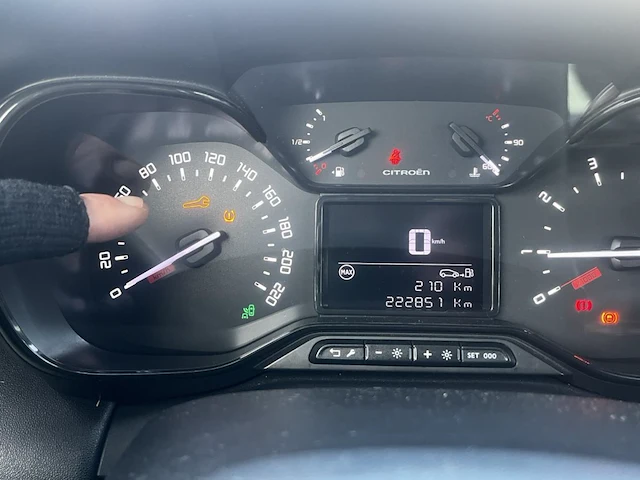 Citroen c3 aircross 1.6 bluehdi shine, 2018 - afbeelding 29 van  31