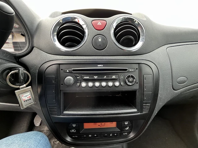 Citroen c3 c3 1.4i exclusive 73, 2009 - afbeelding 3 van  40