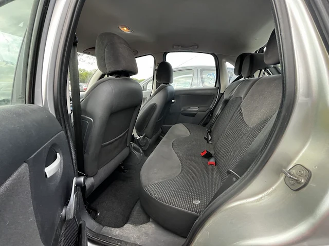Citroen c3,2009 - afbeelding 8 van  28
