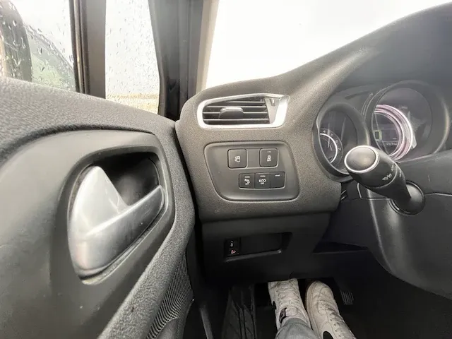 Citroen c4 1.2 puretech feel edition s&s 130, 2016 - afbeelding 18 van  26