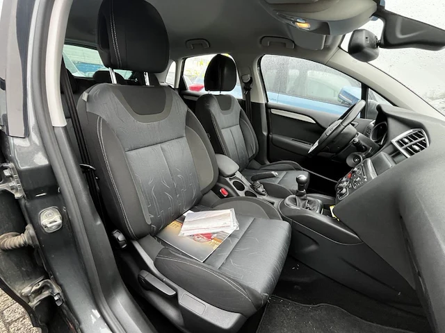 Citroen c4 1.4i vti seduction,2013 - afbeelding 13 van  26
