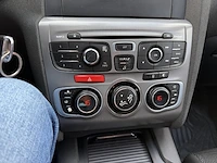 Citroen c4 1.6 e-hdi feel etg 115 at,2015 - afbeelding 4 van  27