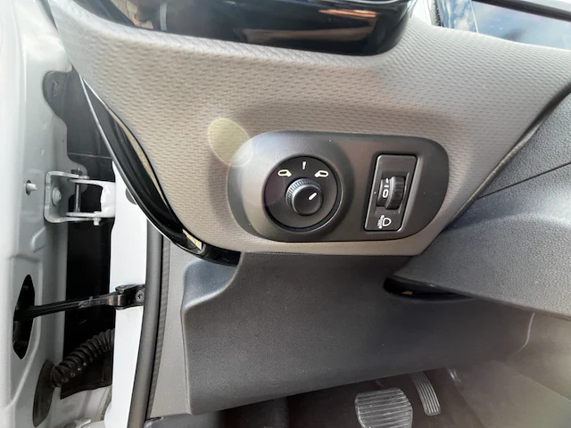 Citroen c4 cactus 1,2 puretech feel etg 82 at - afbeelding 7 van  24