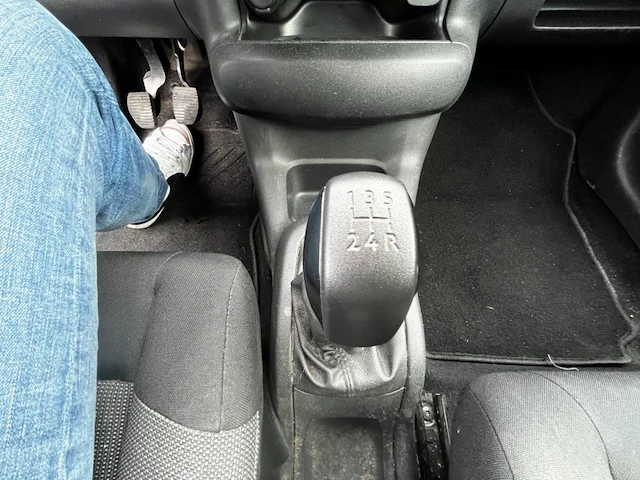 Citroen c4 cactus 1.2 puretech feel,2018 - afbeelding 4 van  28