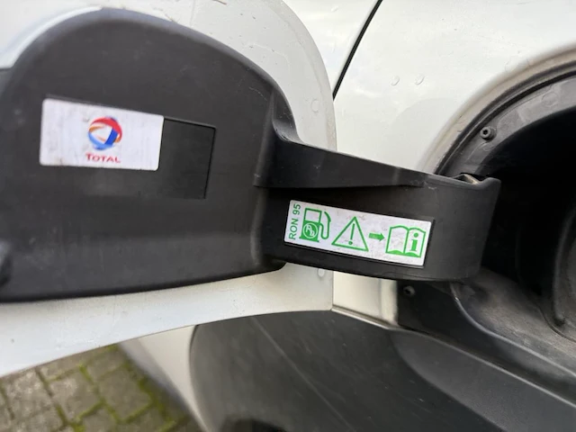 Citroen c4 cactus 1.2 puretech shine,2015 - afbeelding 10 van  24