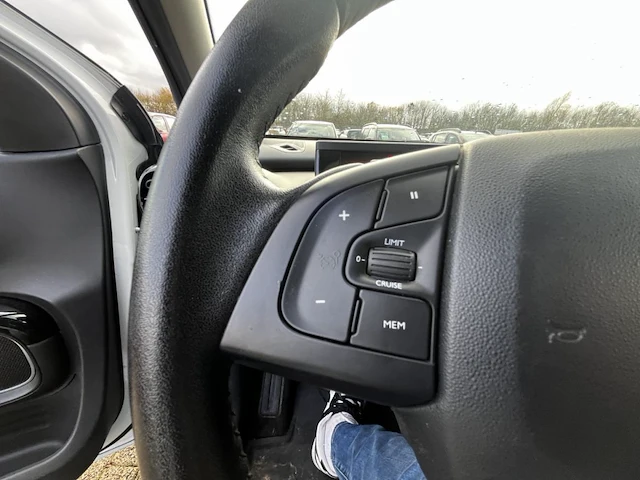 Citroen c4 cactus c4 cactus 1.2 puretech shine 110 at,2018 - afbeelding 7 van  25