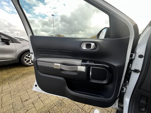 Citroen c4 cactus c4 cactus 1.2 puretech shine 110 at,2018 - afbeelding 9 van  25