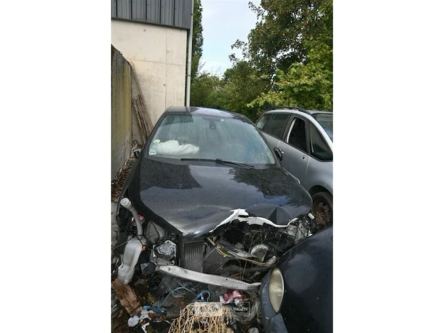 Citroen c4 - afbeelding 2 van  8