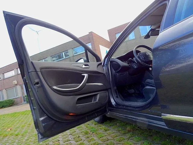 Citroën c5 1.6 e-hdi automatic - afbeelding 26 van  50