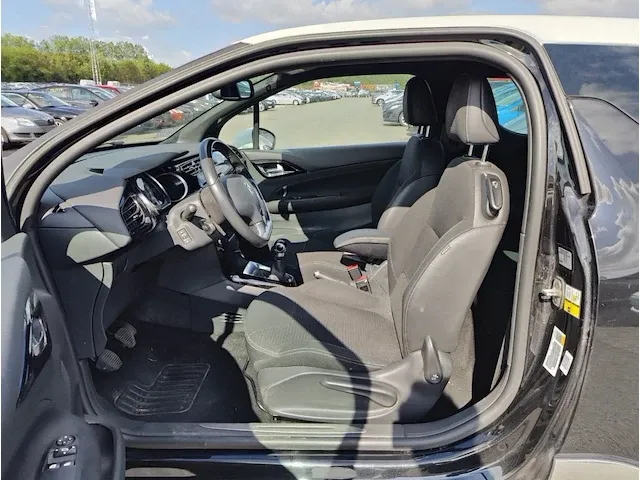 Citroen ds3 1.2i puretech so chic 82, 2015 - afbeelding 2 van  24