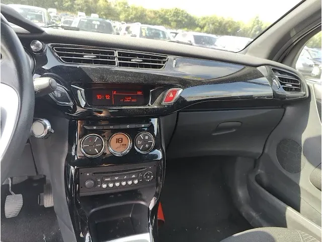 Citroen ds3 1.2i puretech so chic 82, 2015 - afbeelding 8 van  24