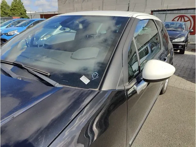 Citroen ds3 1.2i puretech so chic 82, 2015 - afbeelding 1 van  24