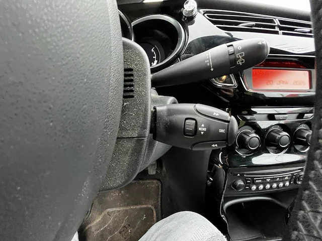 Citroen ds3 1.6 e-hdi so chic,2014 - afbeelding 4 van  25