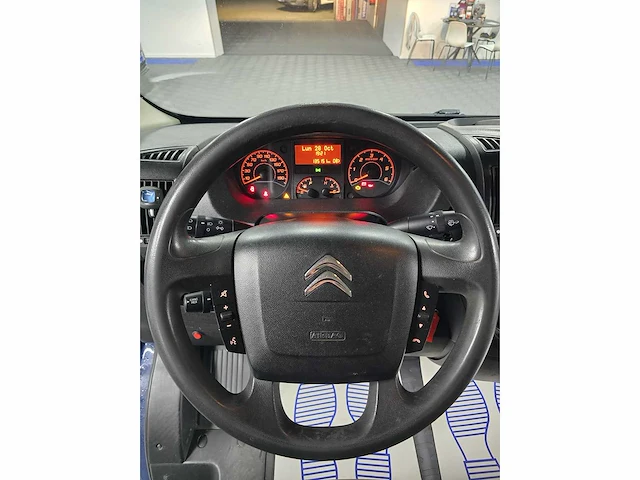 Citroen jumper * club uitvoering * 2.2 diesel * l2h2 * volle ortimo planken + werkbank + navi & acim * - afbeelding 14 van  27