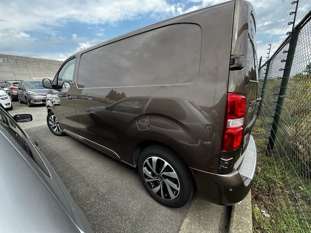 Citroen jumpy fourgon 2,0 bluehdi m business s&s eat 177 at - afbeelding 23 van  27
